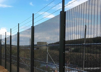 Hoge Veiligheid 358 het Vee van Gevangenismesh fencing galvanized for livestock