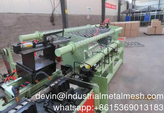 OEM Size Full Automatic High Speed Double Wires Mesh Chain Link Fence Machine