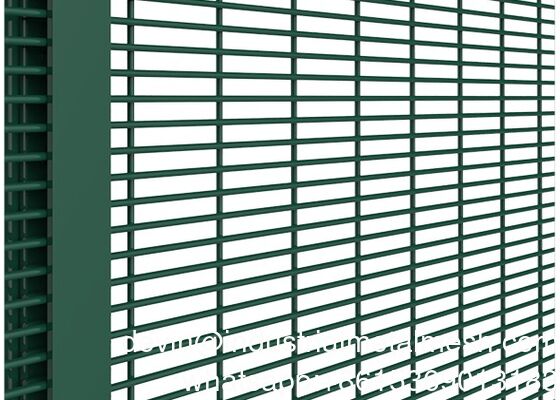 Poedergecoat, zichtbaar, anti-klimperimeter, gelast, anti-diefstal metalen draad 358 gaas hek voor hoge beveiliging/veiligheid/luchthaven/elektrische