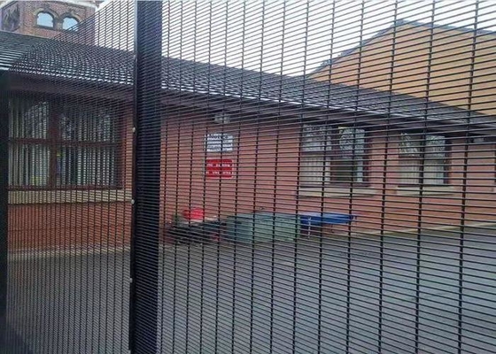 De tuin die pvc schermen galvaniseerde 868 Gelast Draadnetwerk Panles 8 het Gat van " X2“ het Openen