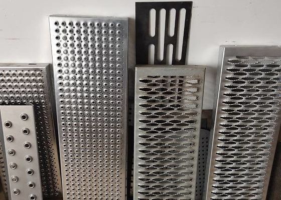 5 Diamanten Wandelpad Kanaal Grip Strut Rooster