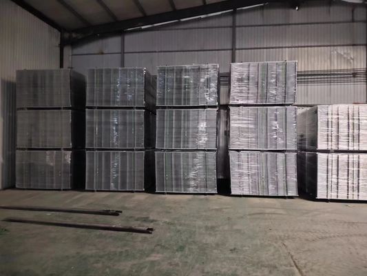 3.4mm Draad*15cm Mesh *1.22*2.44 Zwart gelast draad mesh Panel voor Canada