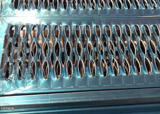 Maximum 6000mm de Veiligheidsgrating van de Greepstut voor de Hellingen en de Dekken van Tredeloopvlakken