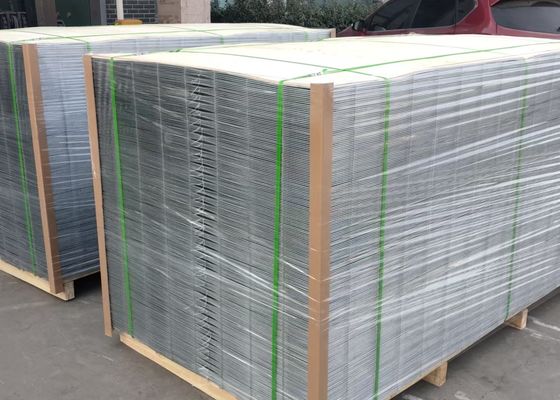 Regelmatige Grootte 2 X 2 Duim Gelast Mesh Galvanised Wire Panel 2.2m Breedte