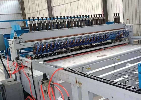 2500 mm gelast bouwnet Kruisdraadruimte 50-200 mm Draadnet Lasmachines