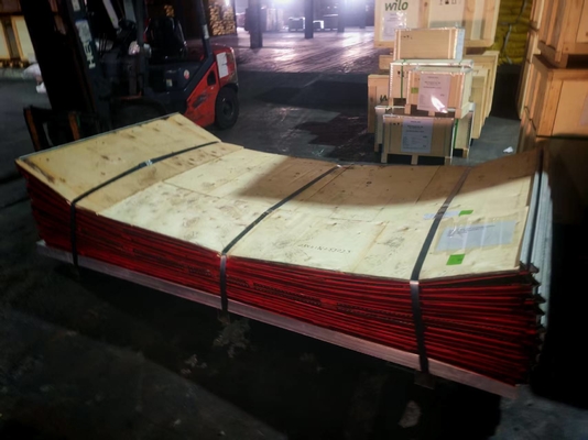 Self Cleaning Polyurethane Vibrating Sieve Screen Red Color