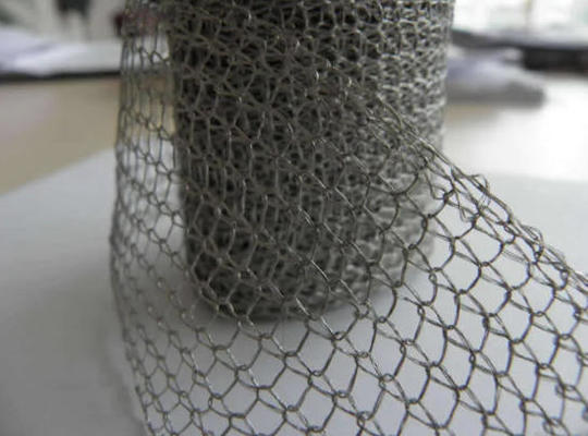 Single, Double, Flat, Compressed & Multi-Layer Titanium Knitted Weaving Wire Mesh