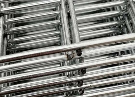 Pvc bedekte 3D Gebogen Omheining >= 100 van Omheiningspanel triangle bending Vierkante met een laag Meters