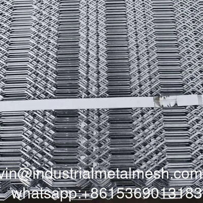 Gepolijst helder gekleurd poedergecoat decoratief geëxpandeerd metalen gaas