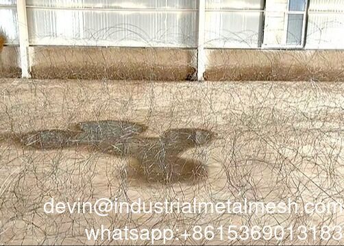 Onopvallende stalen obstakels Putanka MZP met 10 meter omtrek