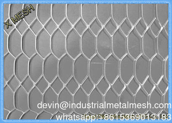 PVC-poedercoating Uitgebreid metalen gaas ISO gegalvaniseerd Uitgebreid metalen draadgaas Decoratief gaas Vervaardiging