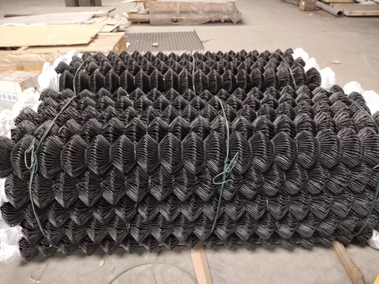 De duurzame van de de Kettingsverbinding van pvc Zwarte Met een laag bedekte Omheining For Garden
