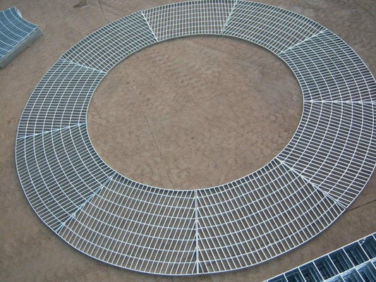 De fabrikanten verkopen hot-dip gegalvaniseerde staalgrating, grating van het platformstaal