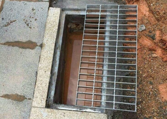 hete ondergedompelde gegalvaniseerde staalgrating bouwmaterialen