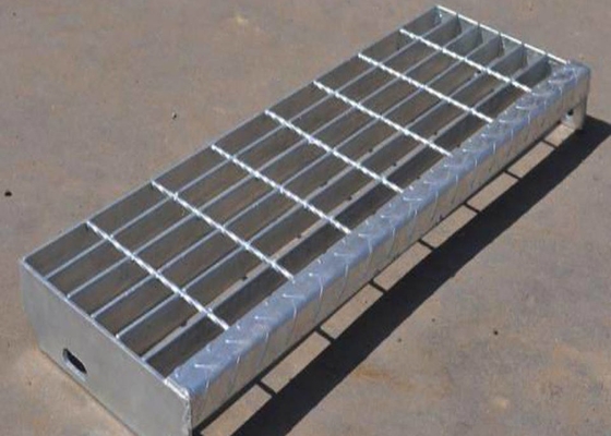 HDG galvaniseerde op zwaar werk berekende staalgrating, grating van het hete onderdompelings gegalvaniseerde staal