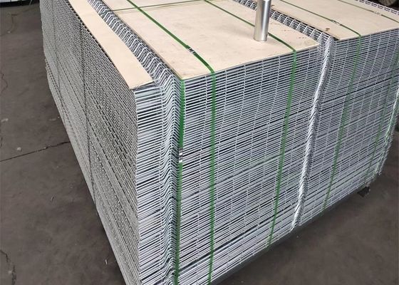 50x100mm Gegalvaniseerde 3d Gebogen Metaaltuin het Schermen Corrosieweerstand
