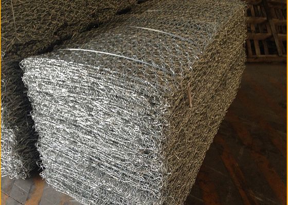 Betondeken 6 X 2 X 1 M gelaste draad Gabion-manden zeshoekig voor muurconstructie