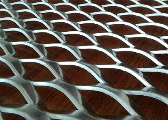 Decoratieve poedercoating Uitgebreid aluminium scherm voor buitengebouwen Gevelbekleding