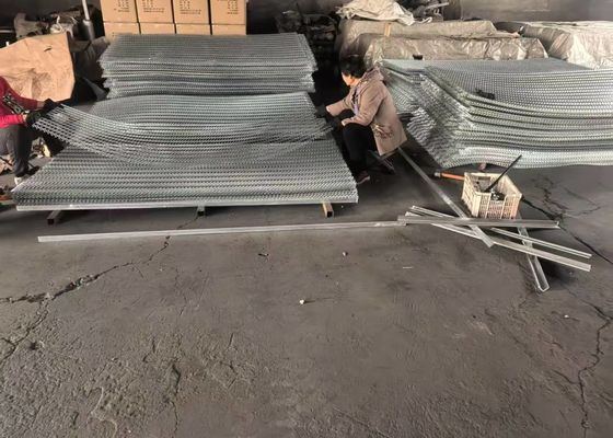 Het gotische 1.6mm Dikte Uitgebreide Netwerk van de Metaaldraad 1,2 X 2,4 M
