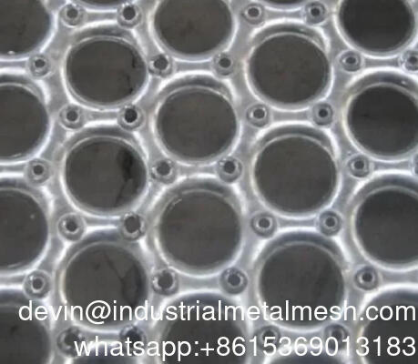 Diamant Grip Strut Perforated Grating voor Anti-Slip Walkway Safety Plank Floor Staircase Treads