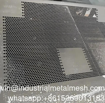 Strakke gegalvaniseerde metalen platen voor innovatieve architectuurprojecten