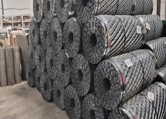 Hoge Zinkdeklaag 7.5*15cm het Gelaste Netwerk van Scheermesmesh fence galvanized razor wire