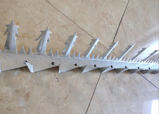 1m Lengte Grote SGS Hete Ondergedompelde Gegalvaniseerde beklimt Anti Muur Spike For Security