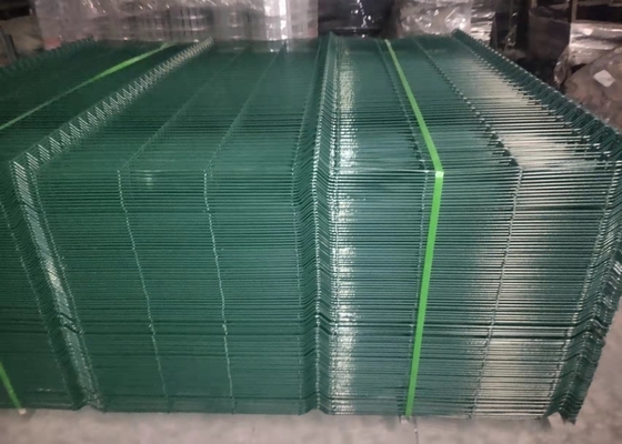 Pvc bedekte 3d Buigend Comité met een laag boog Gelaste Draad Mesh Fence